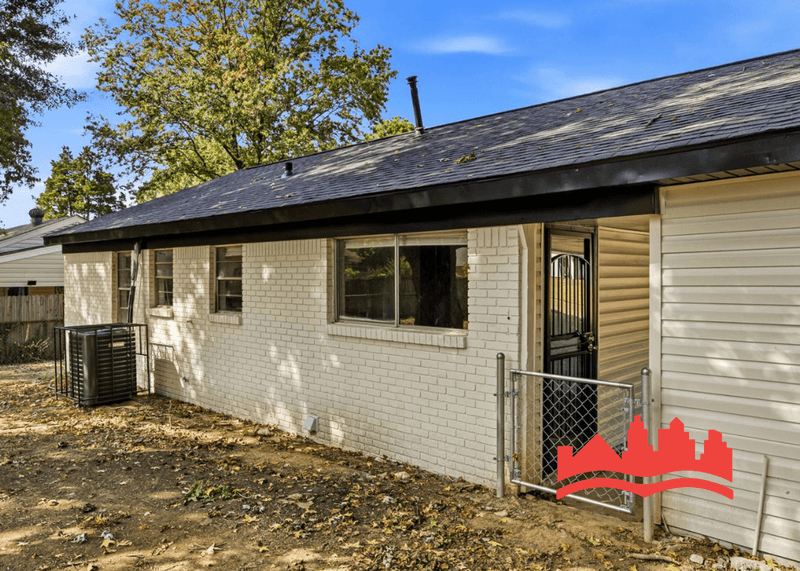 Horn Lake House: 2575 Eastbrook Dr