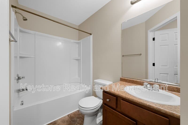 Unit 5
Clarksville Townhome: 770 Needmore Road