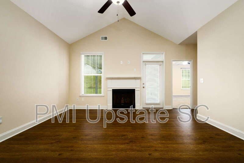 Moore House: 567 Chantry Ln