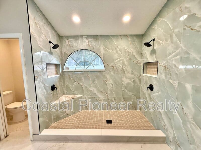 Tampa House: 8902 Breland Dr