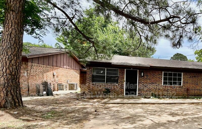 Arlington Condo: 409 Cousins Lane A
