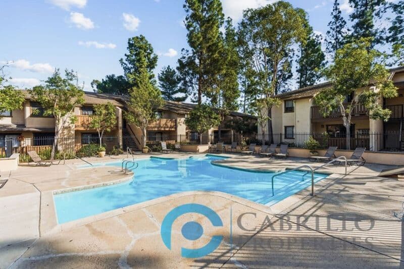San Diego House: 10278 Black Mountain Rd