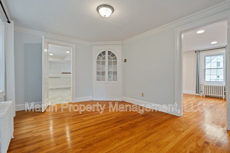Lexington House: 14 Gleason Road