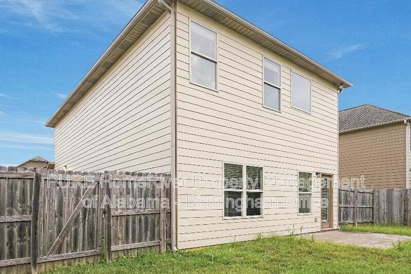 Mc Calla House: 5715 Cheshire Cove Cir