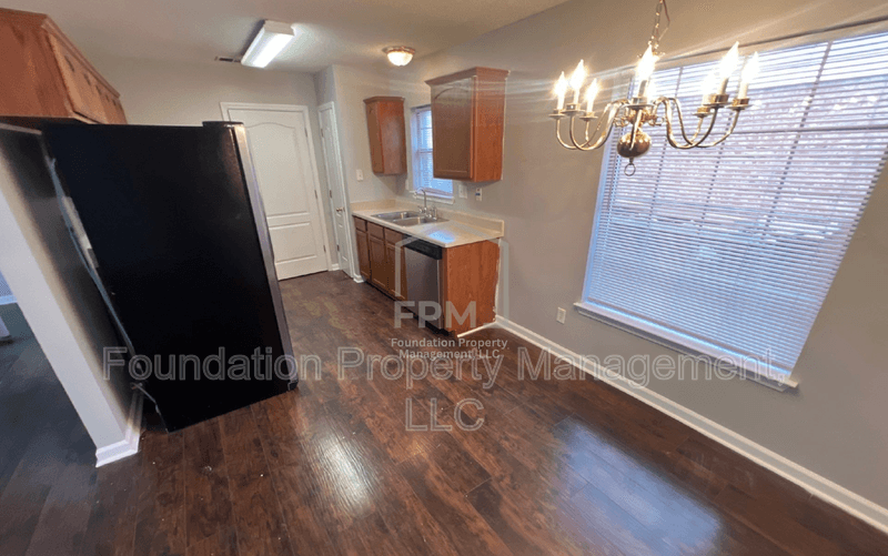 Memphis House: 9115 Cinderhill Cove West