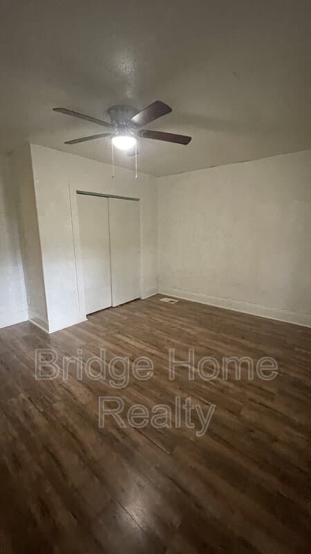 McKees Rocks Condo: 802 13th St