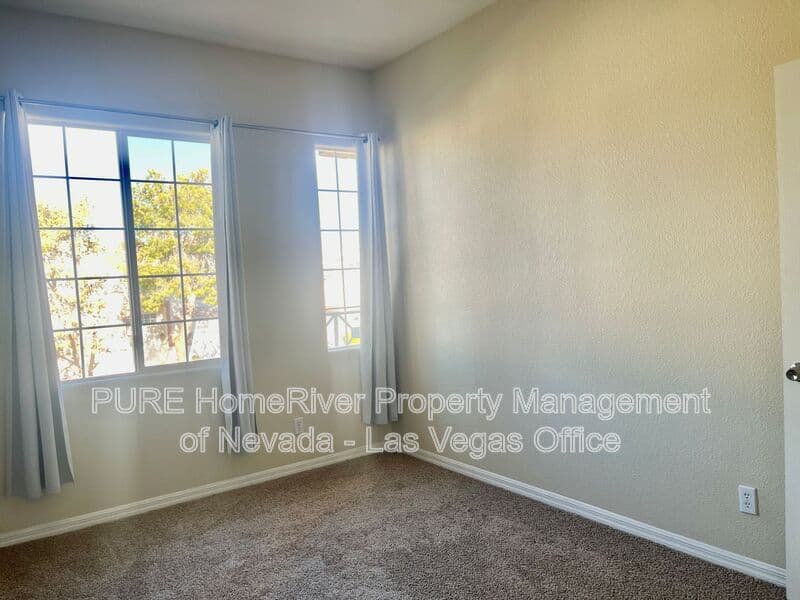 Las Vegas House: 4748 Hamburg St.