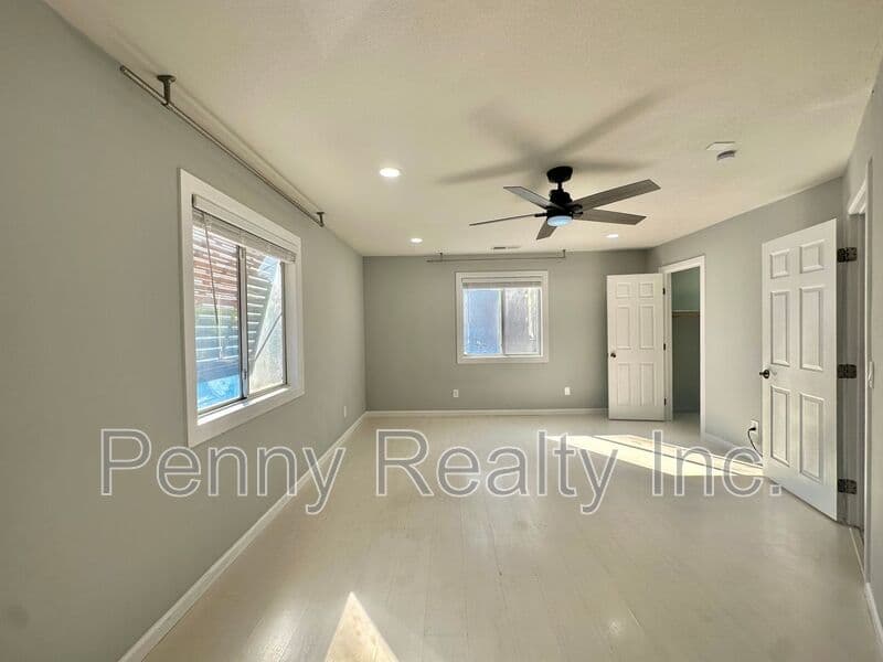 San Diego Condo: 294 Woodman St.