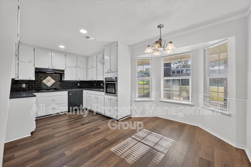 North Richland Hills House: 7217 Timberlane Drive