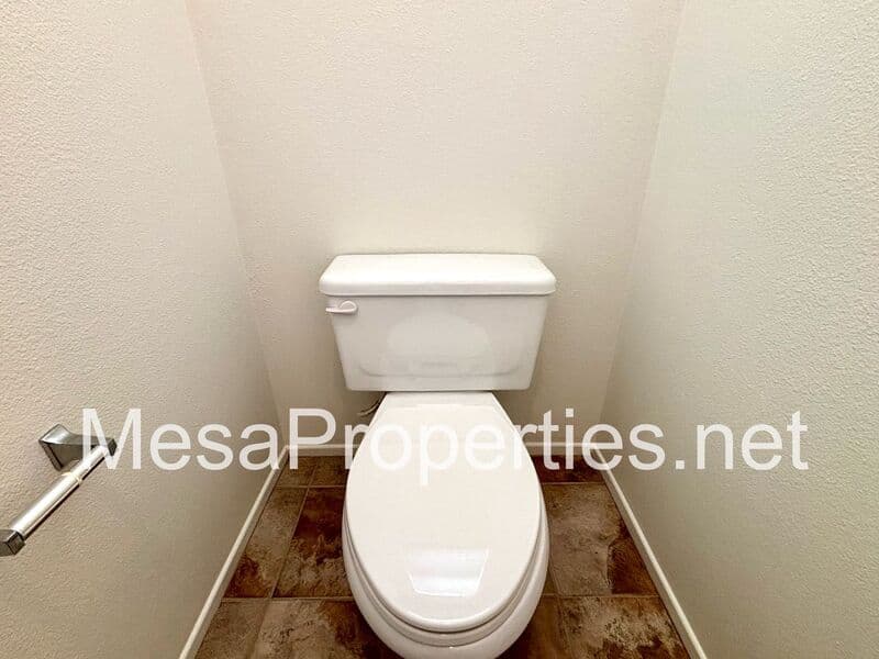 Victorville House: 12396 Ava Loma St.