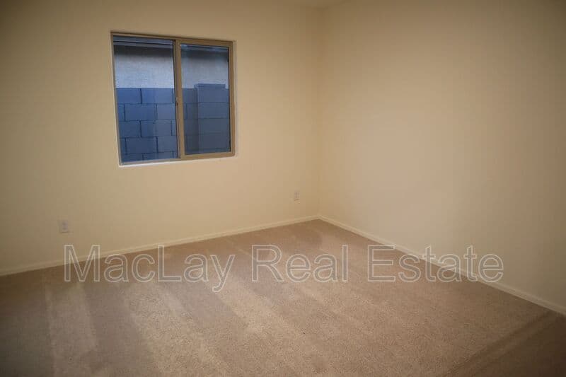 Casa Grande House: 1520 E Kendall pl