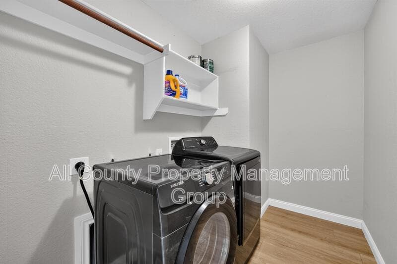 Fort Worth House: 8205 Mule Deer Run
