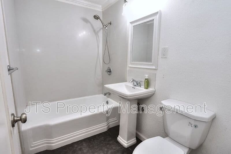 Sacramento House: 2733 Marilona Drive