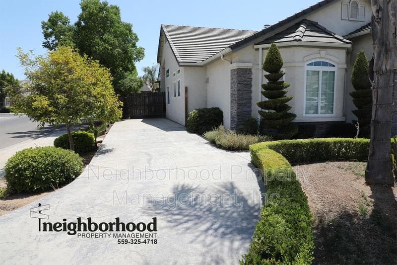 Fresno House: 2673 E. Revere Road