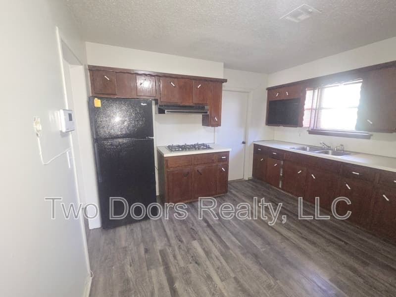 Oklahoma City House: 729 Northeast 37th Street