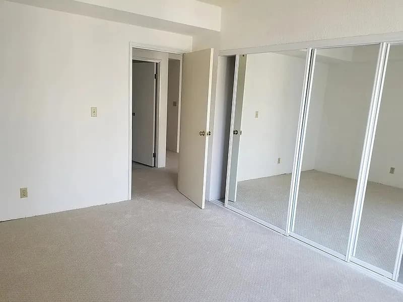 san francisco Condo: 601 Van Ness Ave