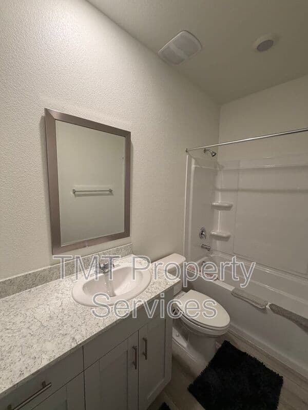 Dixon House: 1705 Orchid Avenue