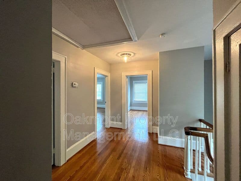 Fayetteville House: 105 Peachtree Street