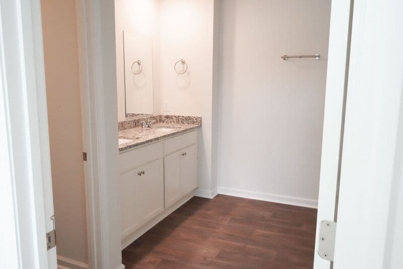 Bloomingdale House: 416 Coconut Drive
