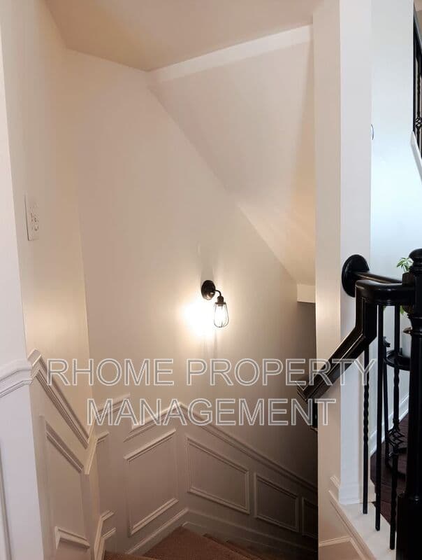 Atlanta House: 4859 Payson Terrace SE