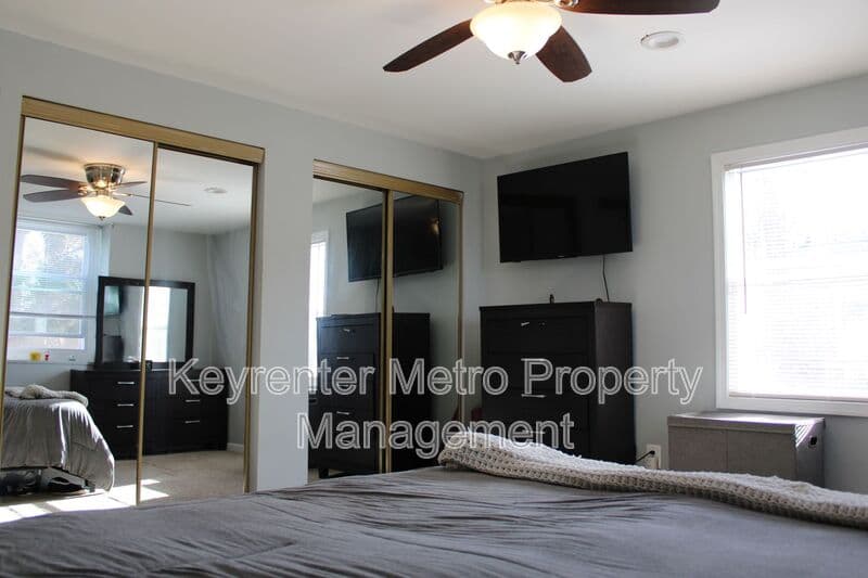 Hyattsville Townhome: 1806 Palmer Park Rd