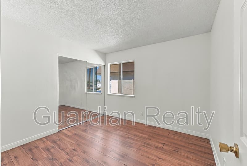 Las Vegas Condo: 4248 Tara Ave