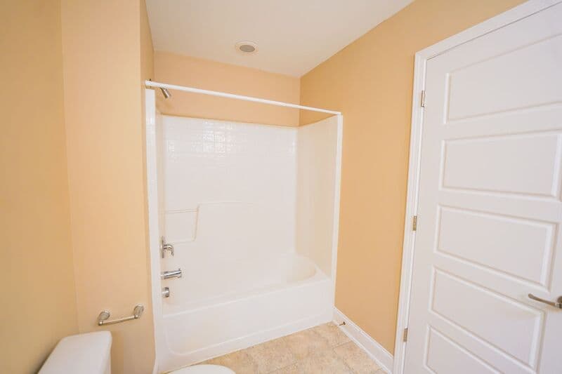 Richmond Hill House: 252 Cottonham Ct