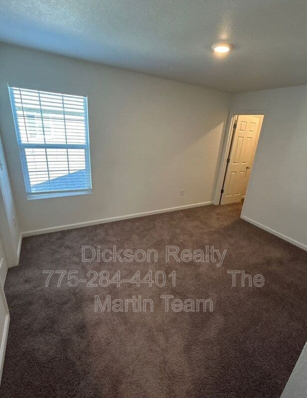Reno House: 9629 Nautical Mile Road
