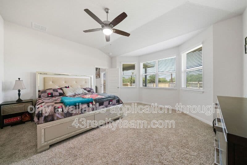 San Antonio House: 9207 Dak Avenue