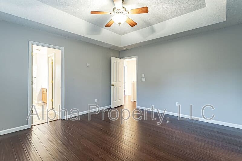Greer House: 322 Highgate Cir