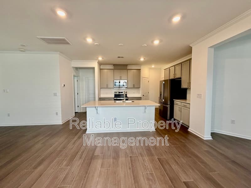 Lillington House: 354 Beachcomber