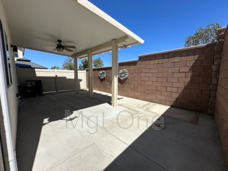 Moreno Valley House: 12844 Sovite Way