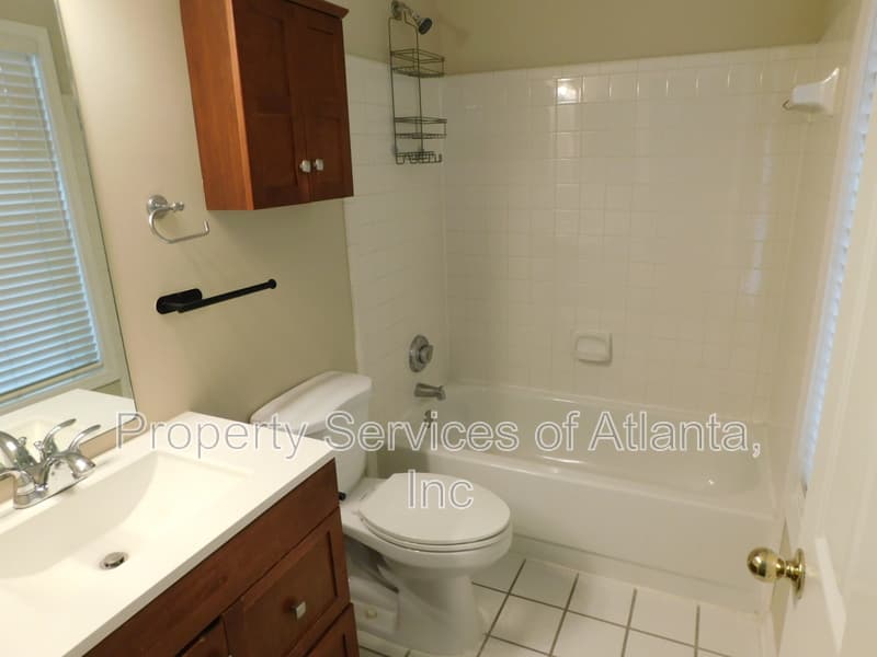 Marietta House: 2506 Waterstone Way