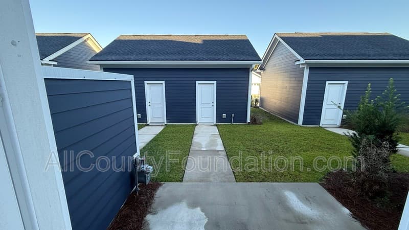 Summerville House: 612 Southview Lane