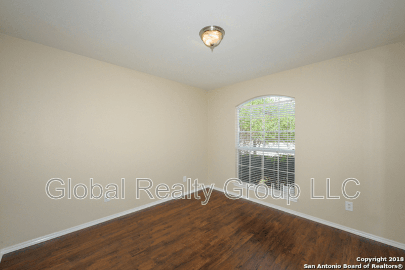 San Antonio House: 203 Cardinal Way