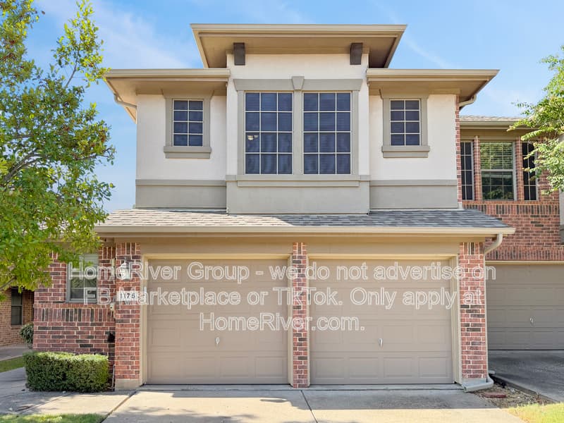 Allen Townhome: 1175 Sophia St