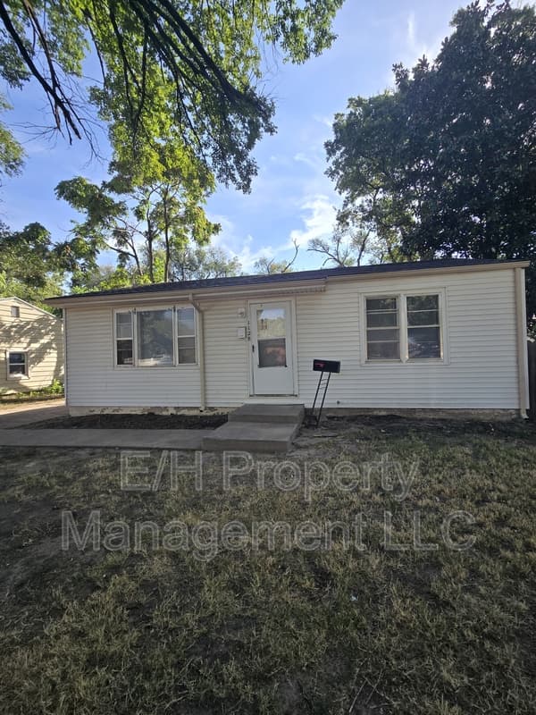 Wichita House: 1128 South Quentin Street