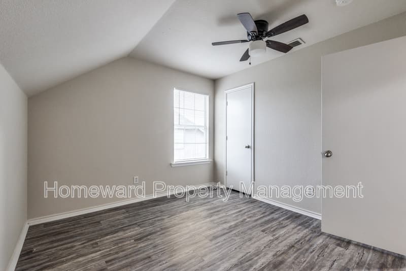 Mansfield Condo: 321 Queens Court - South