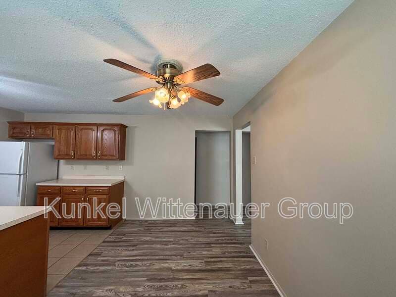 Belleville House: 1211 East C Street
