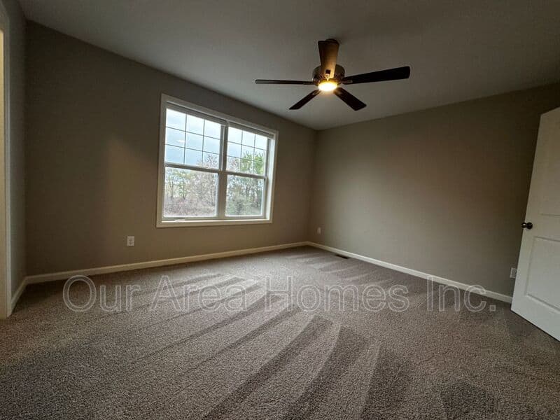 Big Lake House: 595 William St