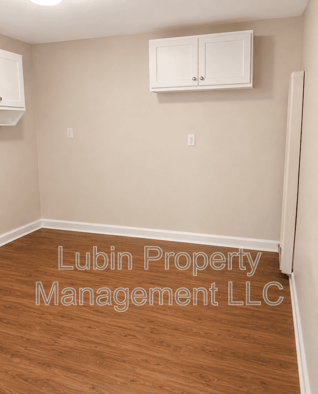 Memphis Condo: 2468 Yale Ave