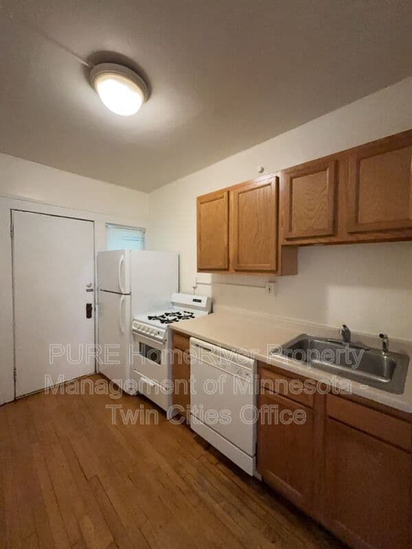 Minneapolis Condo: 712 W 32nd St