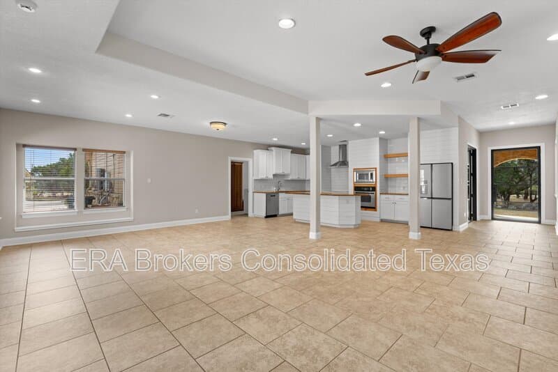 Leander House: 2031 Palos Verdes