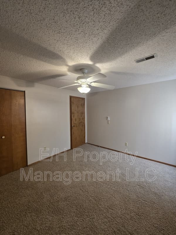 Wichita Condo: 7003 West O'Neil Street