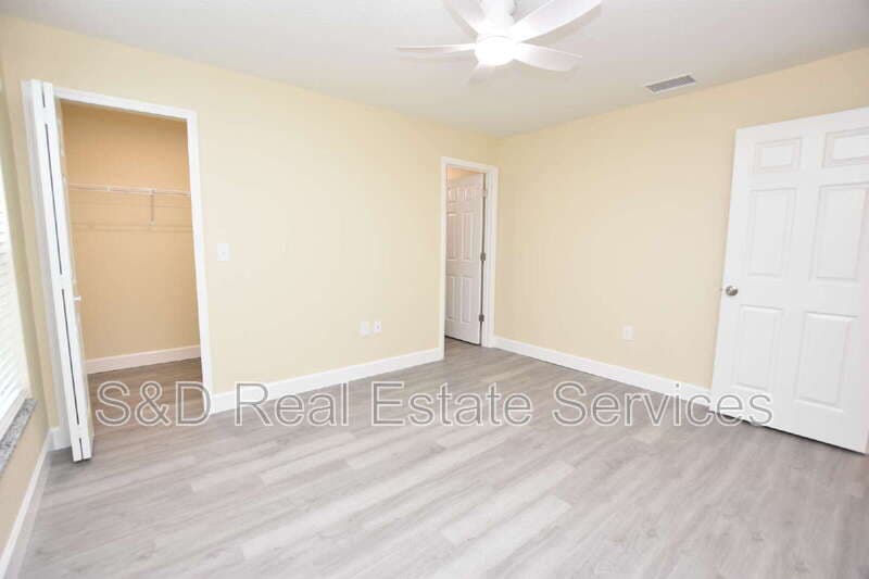 Lakeland Condo: 1111 Mercury Dr E