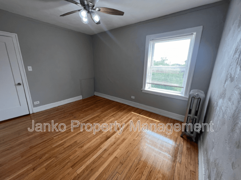 Chicago Condo: 9453 S Loomis St