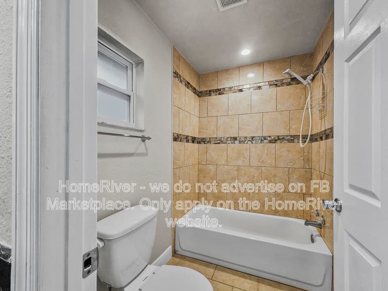 Clearwater Condo: 2878 Whitney Rd
