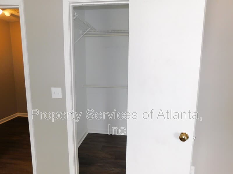 Marietta House: 2775 New South Dr