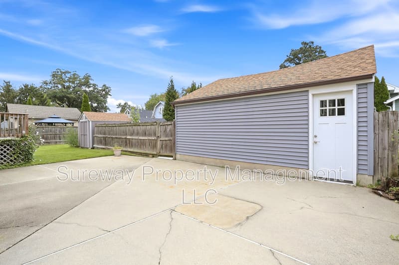 Haddon Township House: 111 Westmont Ave