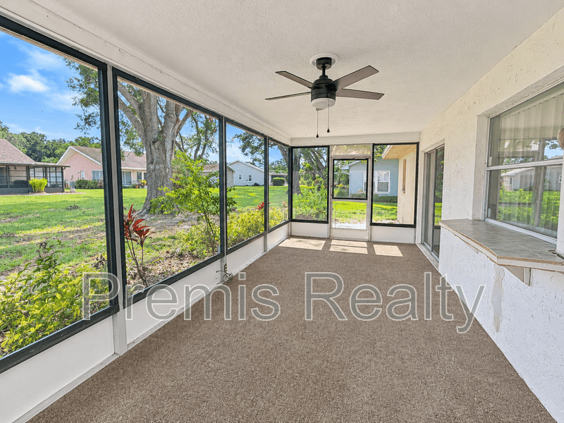 Palm Harbor House: 3180 Brunswick Circle